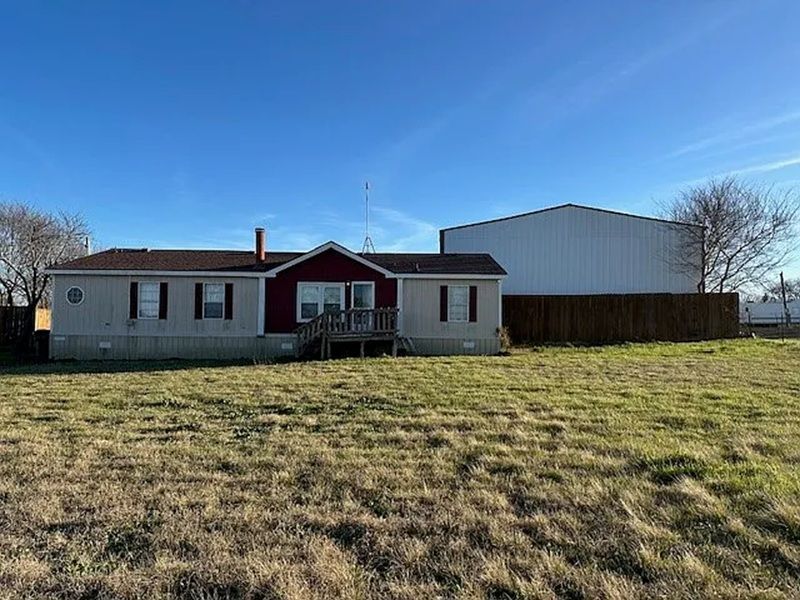 1928 E Foster Crossing Rd