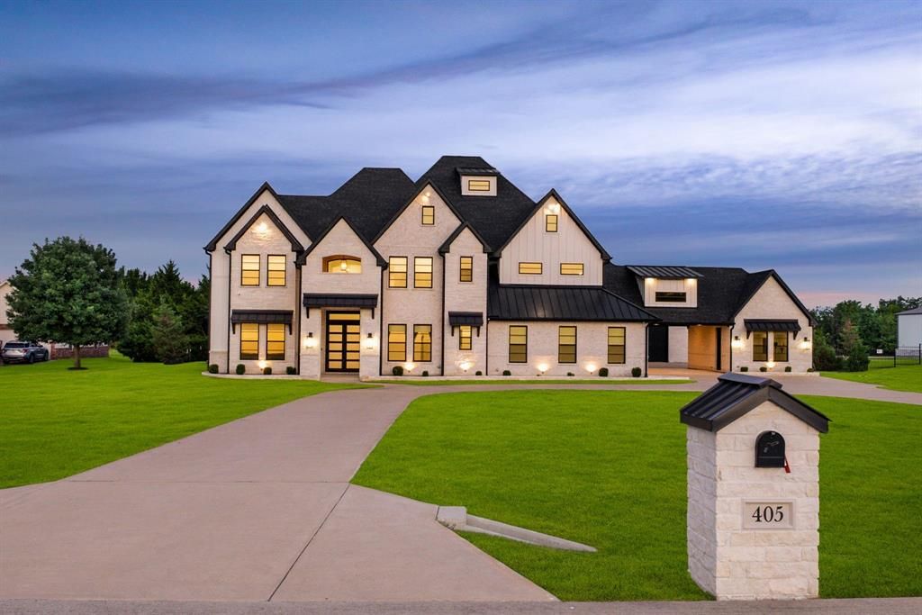 Luxury Meets Texas Size Living