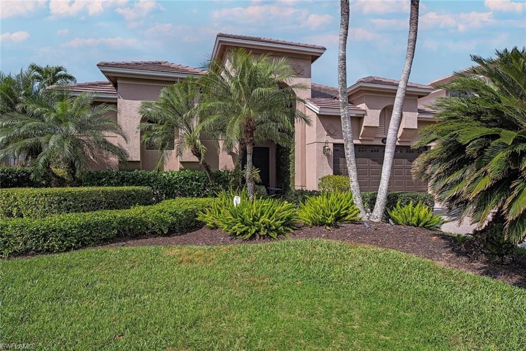Windstar On Naples Bay, In The Heart Of Naples