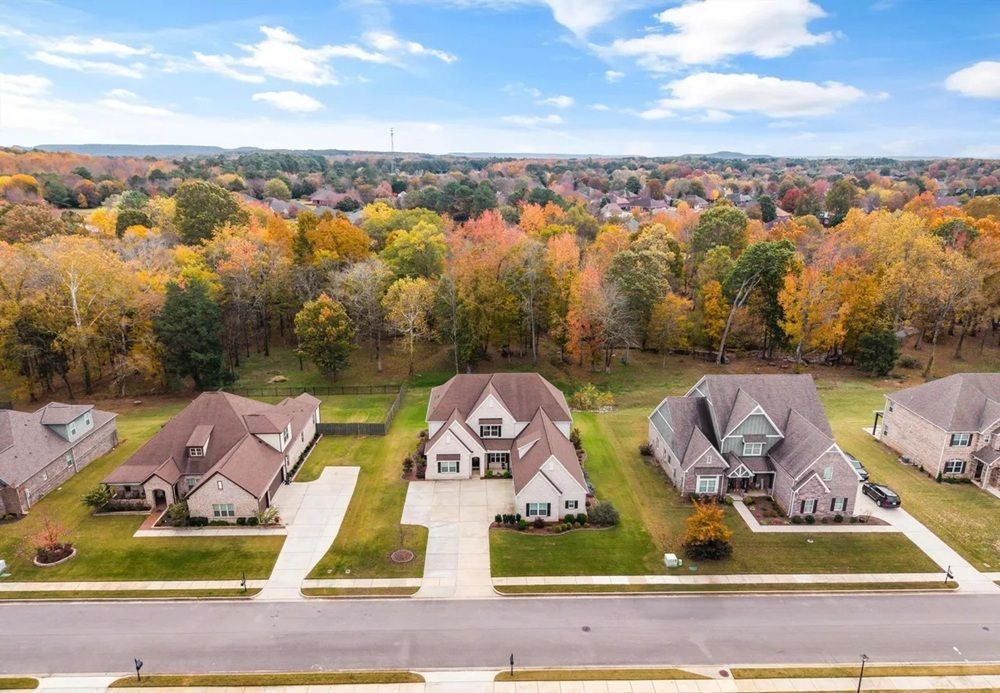 118 Creekmound Drive
