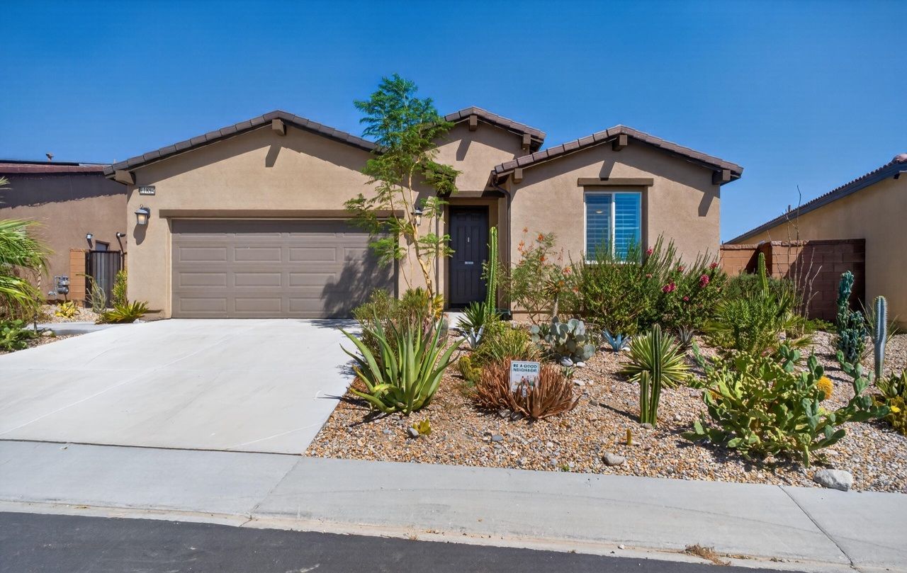 11884 E Crescent Drive