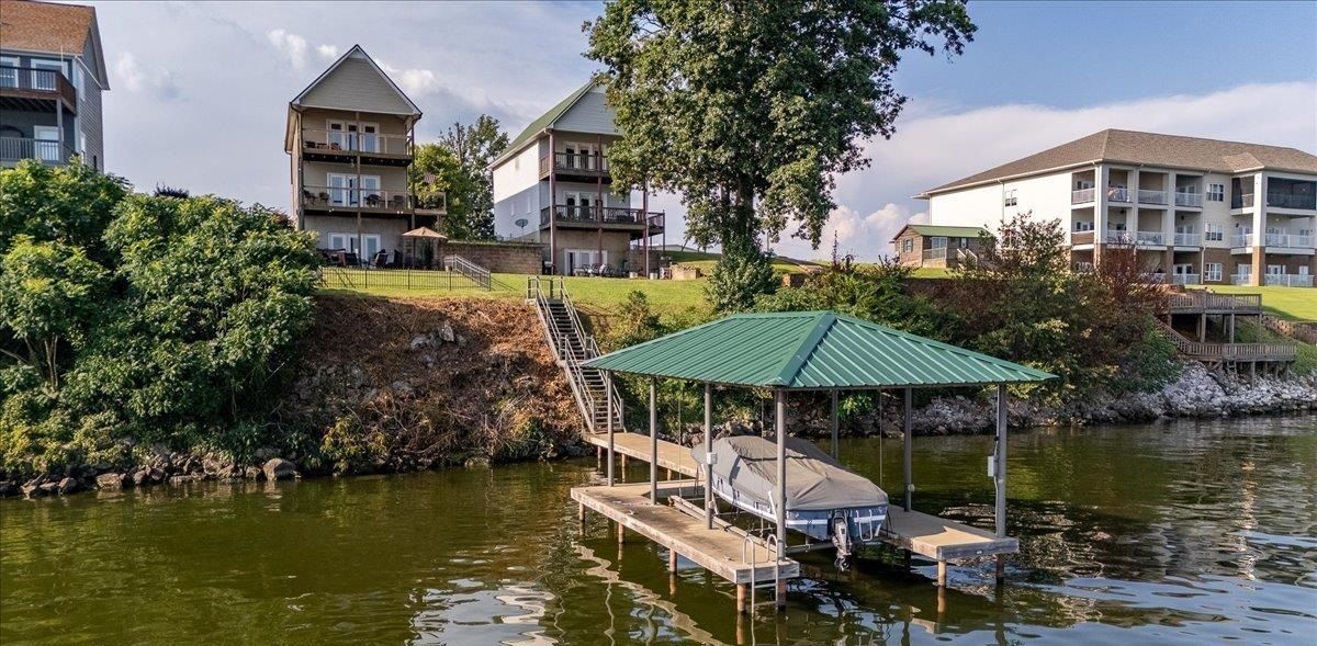 Main Channel Living On the Tennessee River