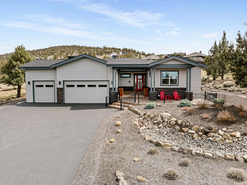 1203 Highland View Loop