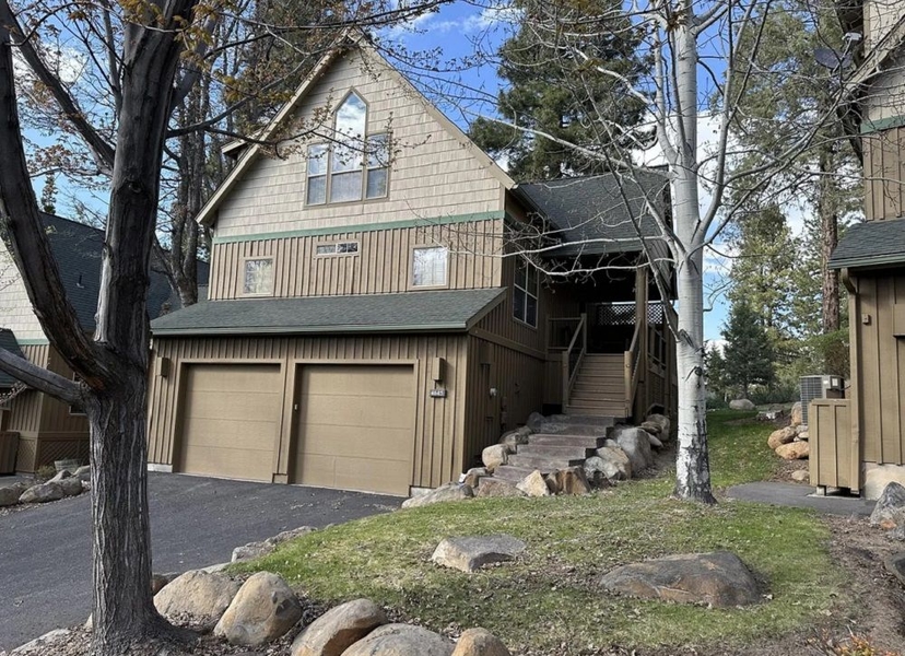 4645 Harrier Dr