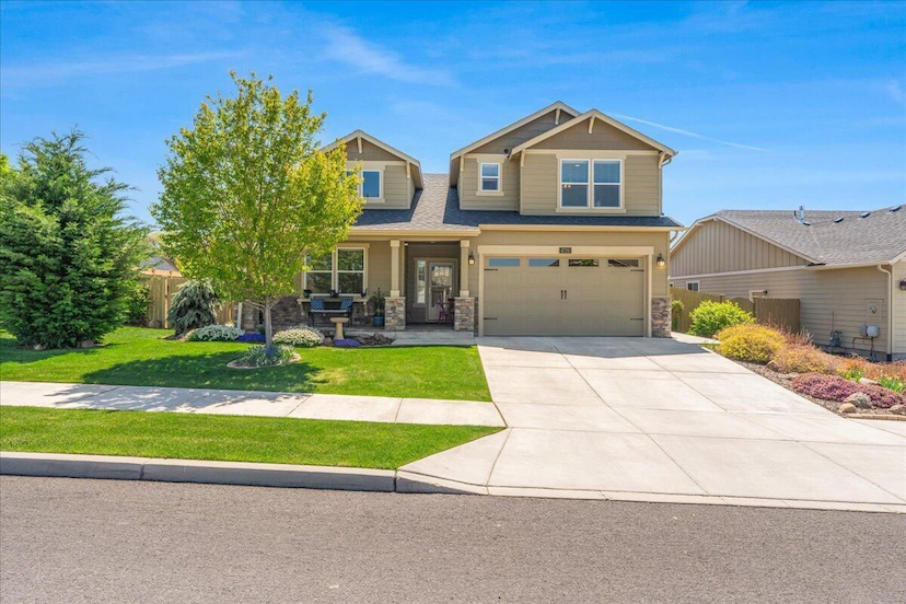 Well-Maintained Garden Retreat