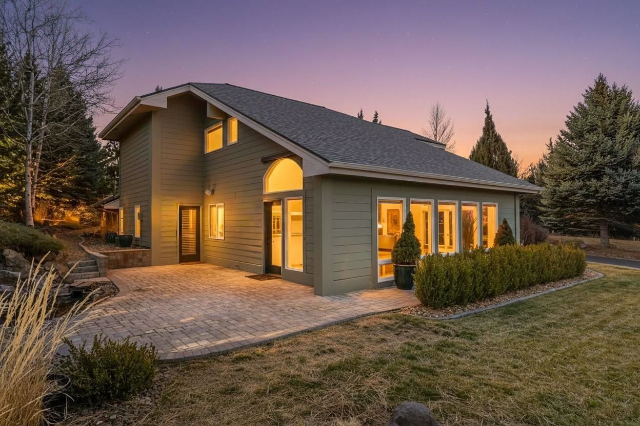 A Rare Sunterra Gem In Eagle Crest
