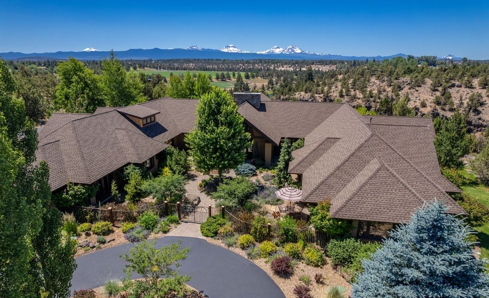 Where Refined Luxury Meets The Untamed Beauty Of Central Oregon