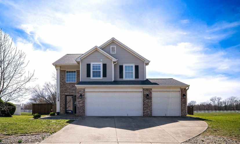 7136 Allegan Dr