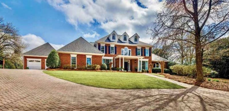 Bluffside Estate With Dolly Ridge Views