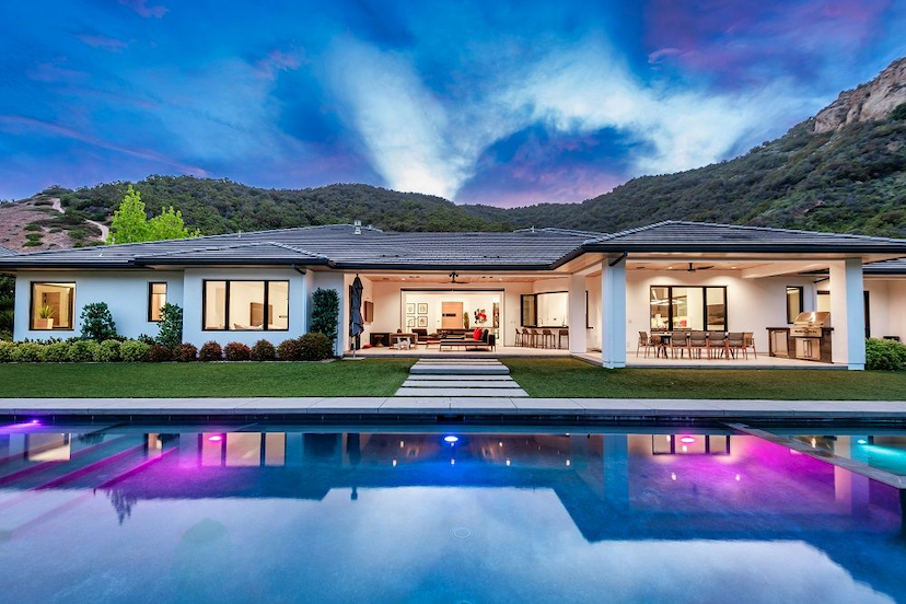 Lake Sherwood Contemporary