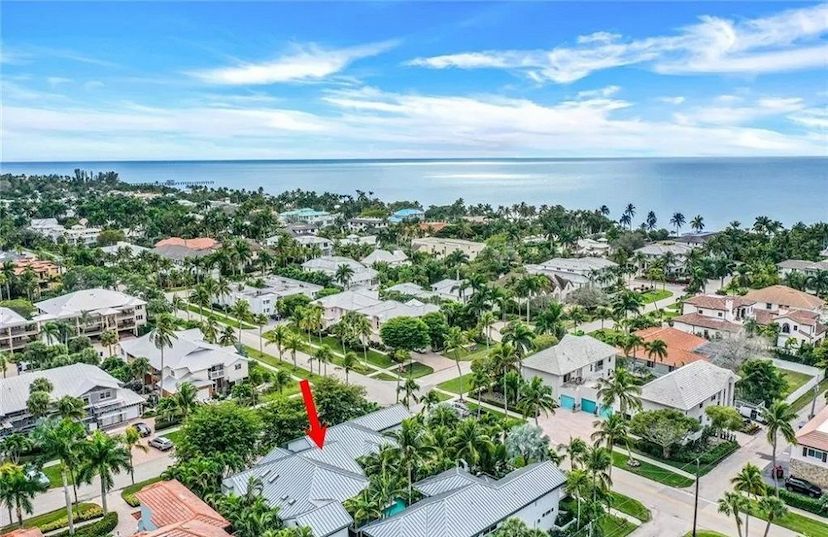 Experience Luxury Living In Naples