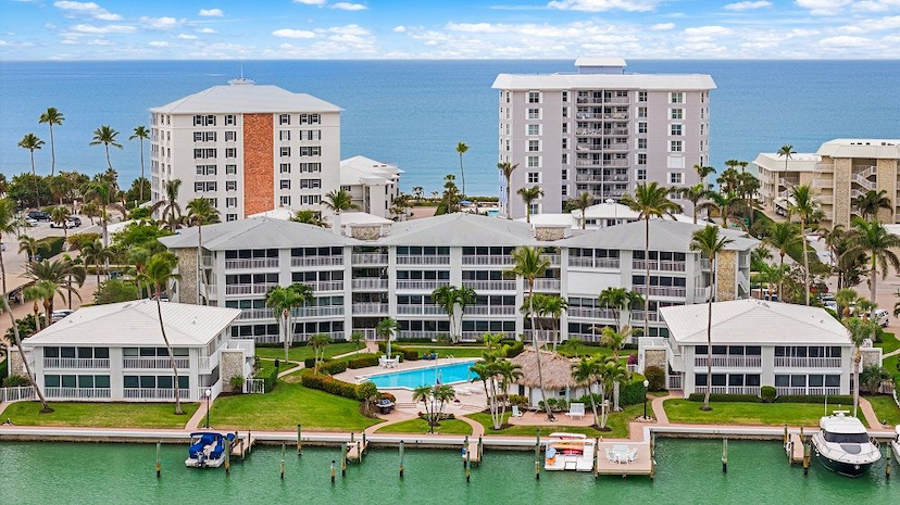 Beachside Or Bayside, You Have Them Both Here!