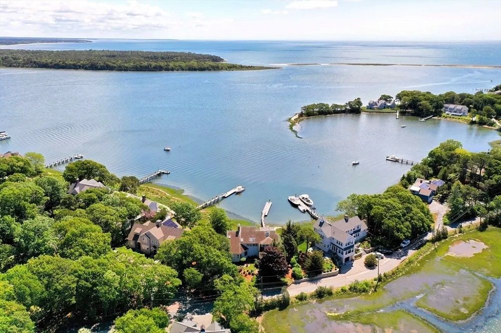 169 Daniels Island Rd