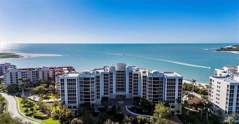 4000 Royal Marco Way #628