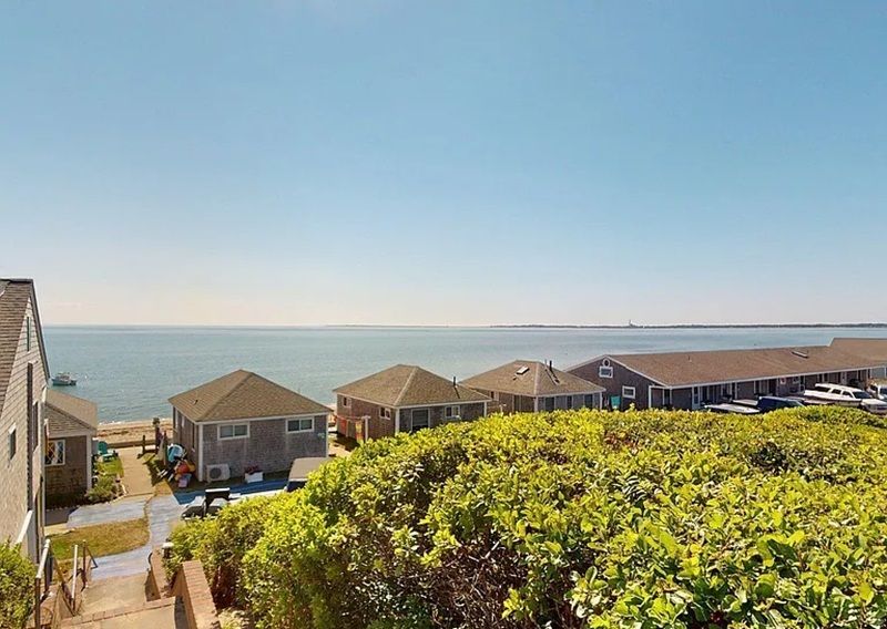 168 Shore Road #9