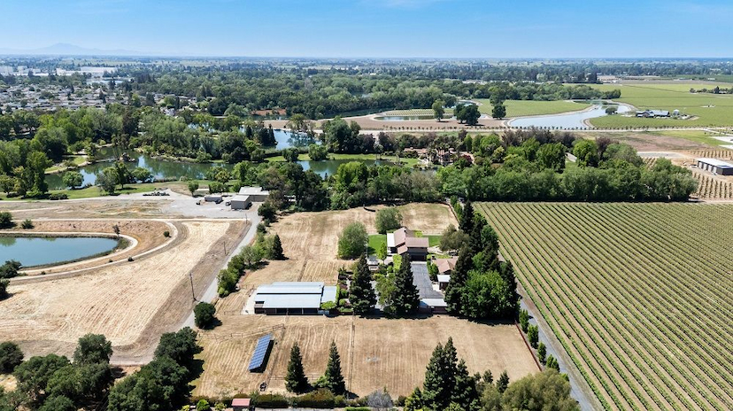 California’s Central Valley Wine Country Living At Its Finest