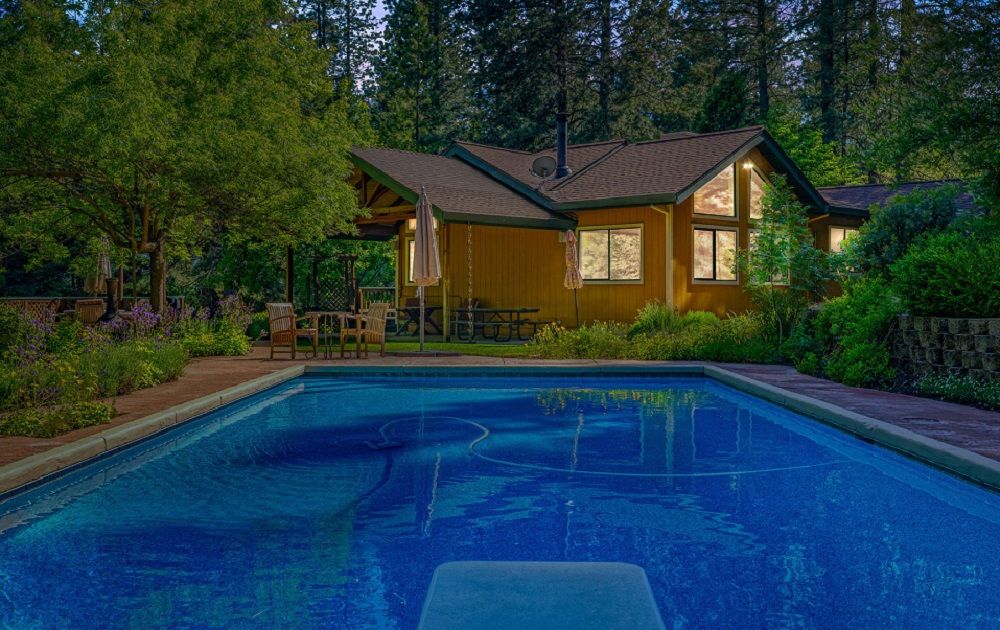 Gorgeous Home Surrounded In Nature