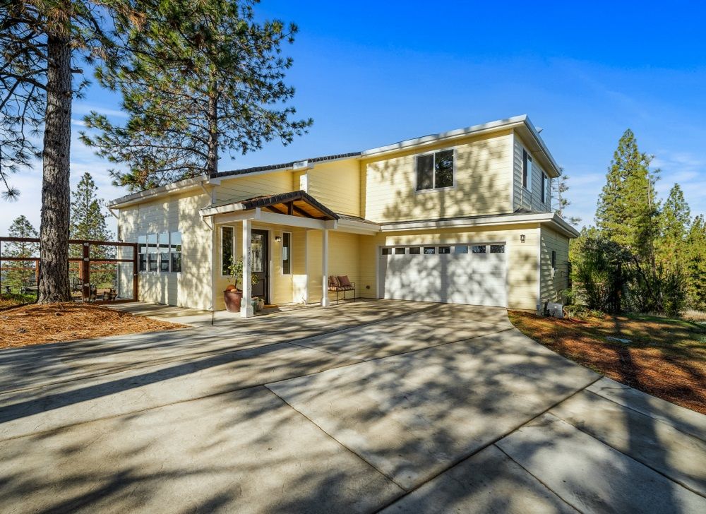 2-year-Old Garden Valley Home On 3 Acres With Scenic Western Views