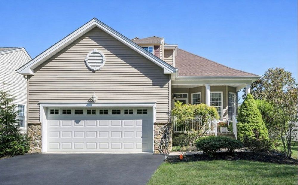 62 Rolling Meadows Drive