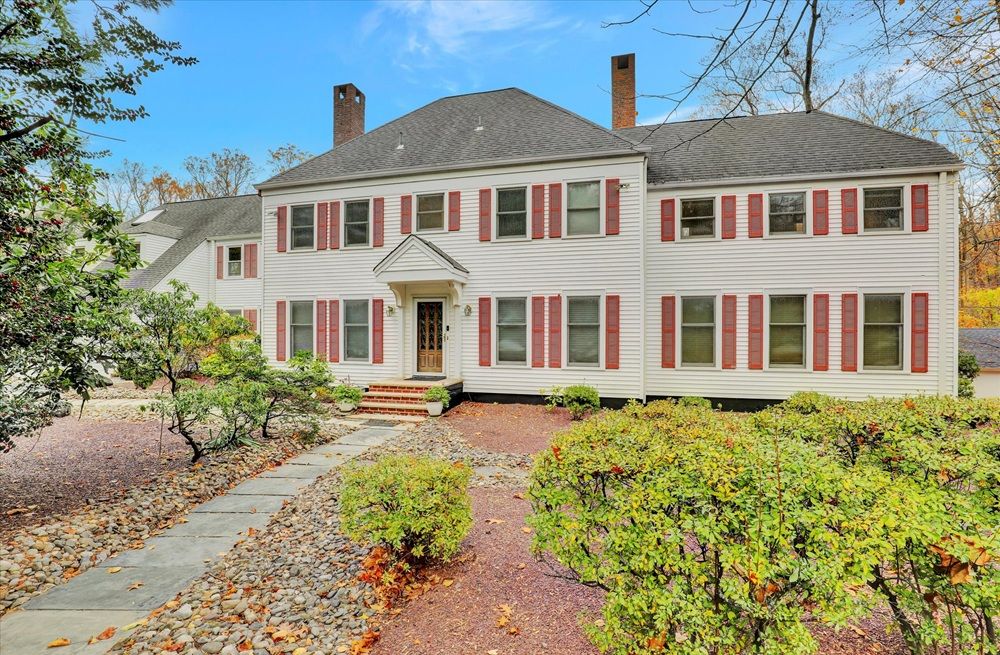 45 Galloping Hill Cir