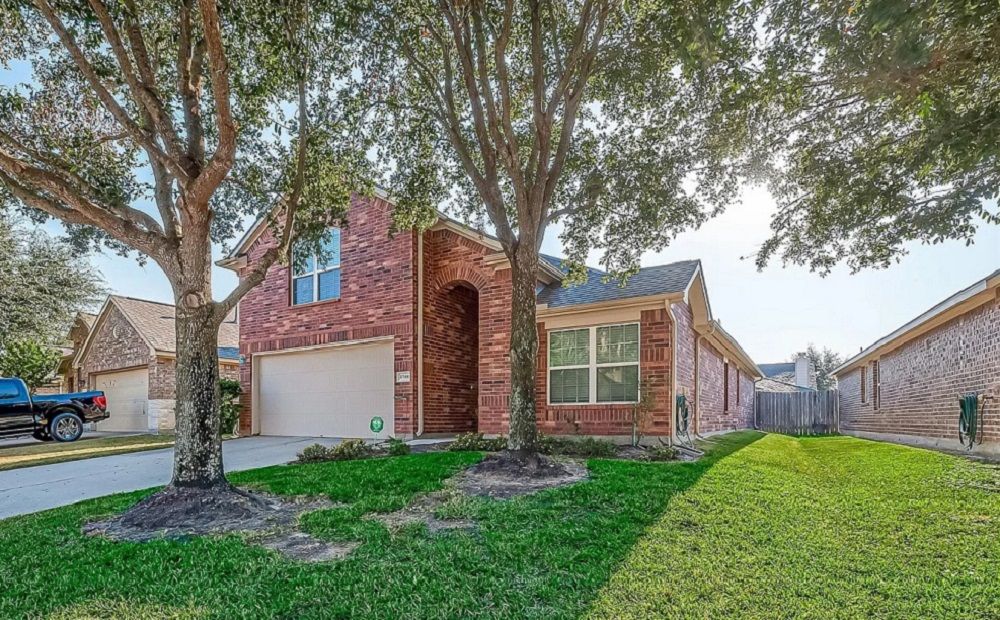 10144 Hidden Creek Falls Ln