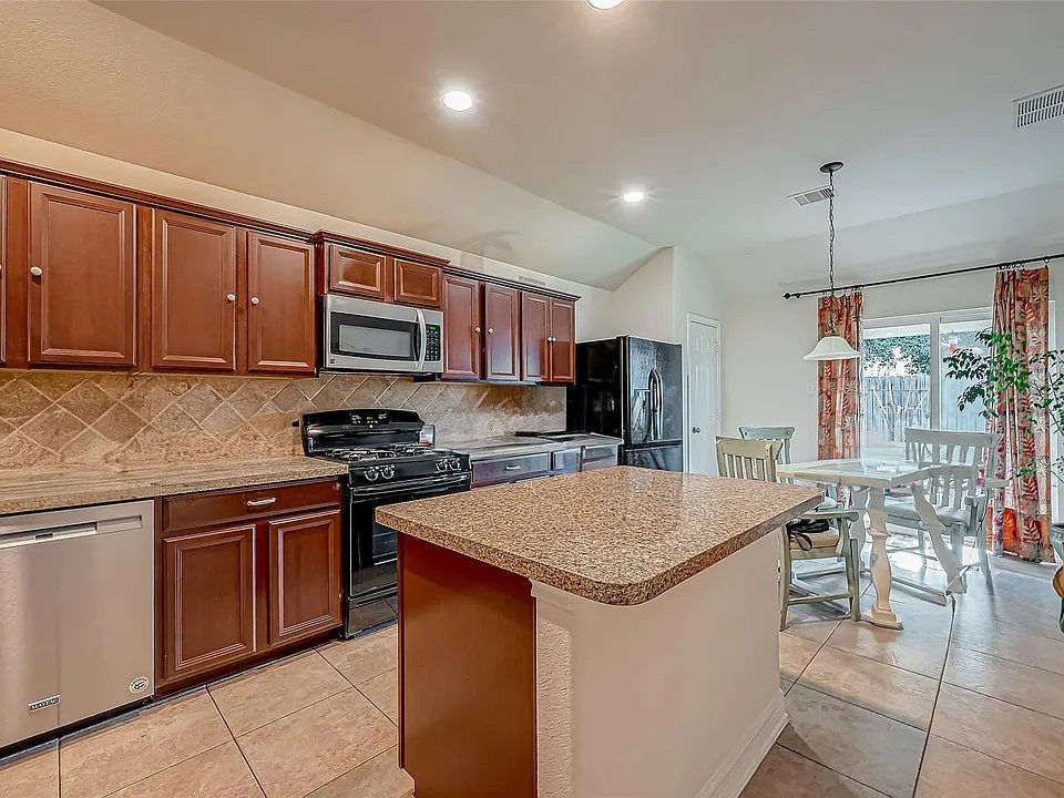 property-image-3