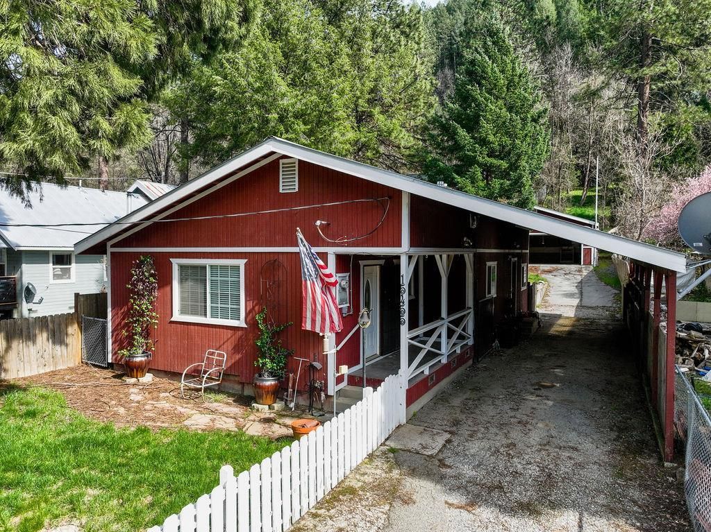 Modern Comfort, Mountain Charm
