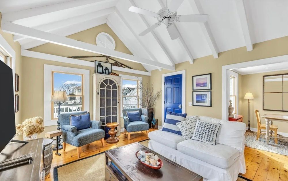 15 Cottage Street #2