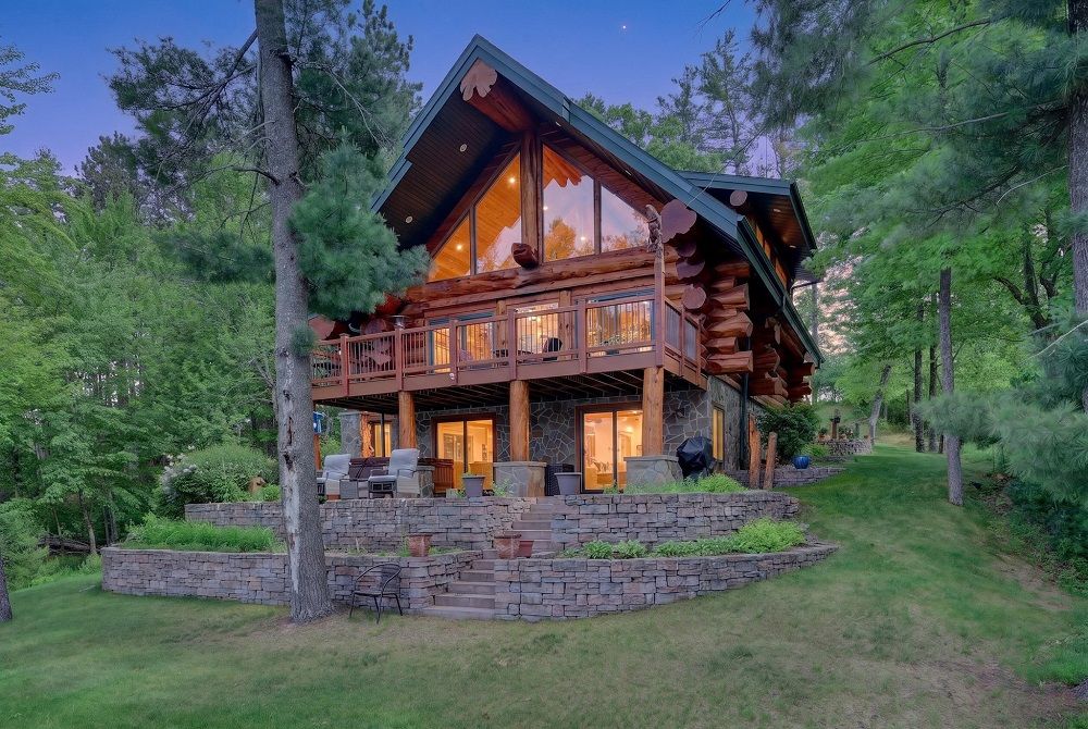 Experience Exceptional Waterfront Living On Nepco Lake