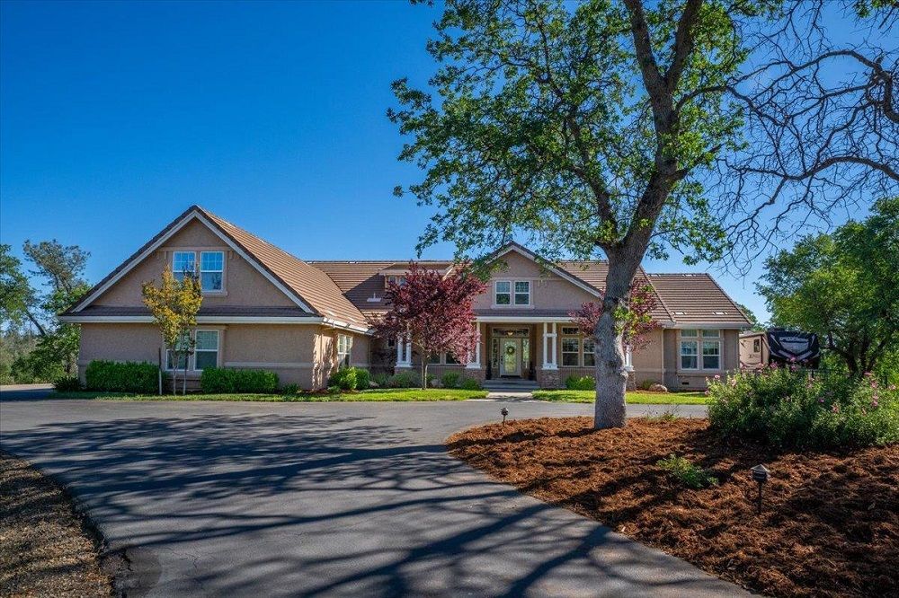 Private Estate Living