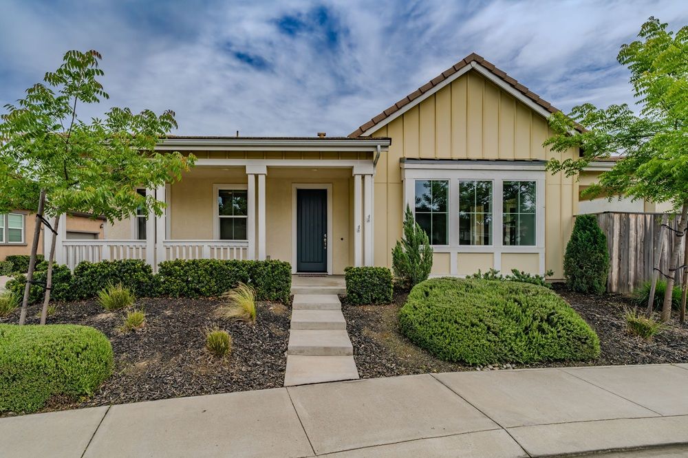 2584 Lombardy Court