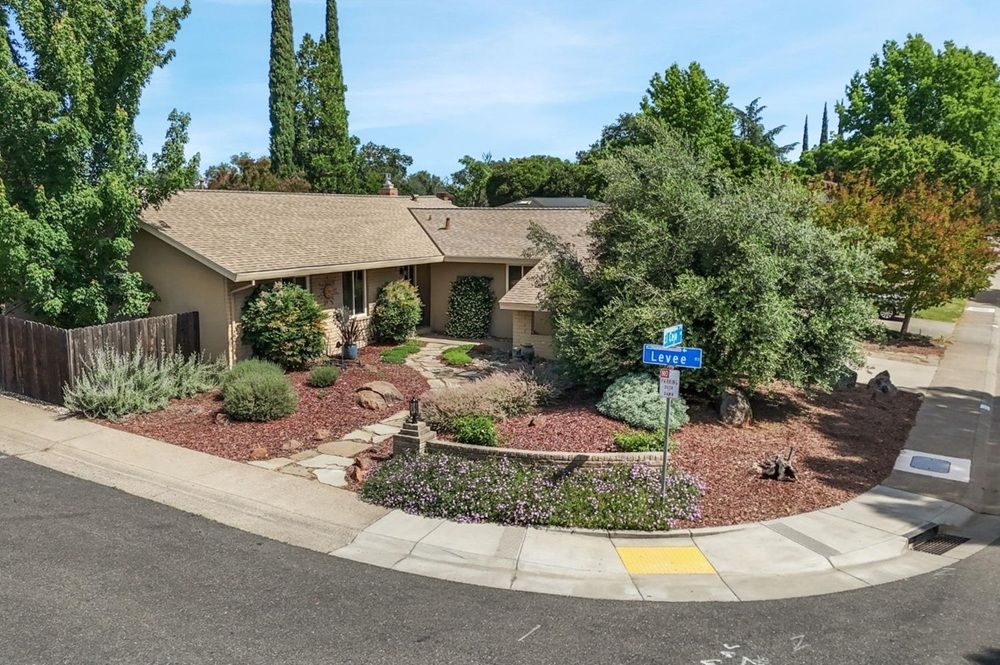2276 El Cejo Cir