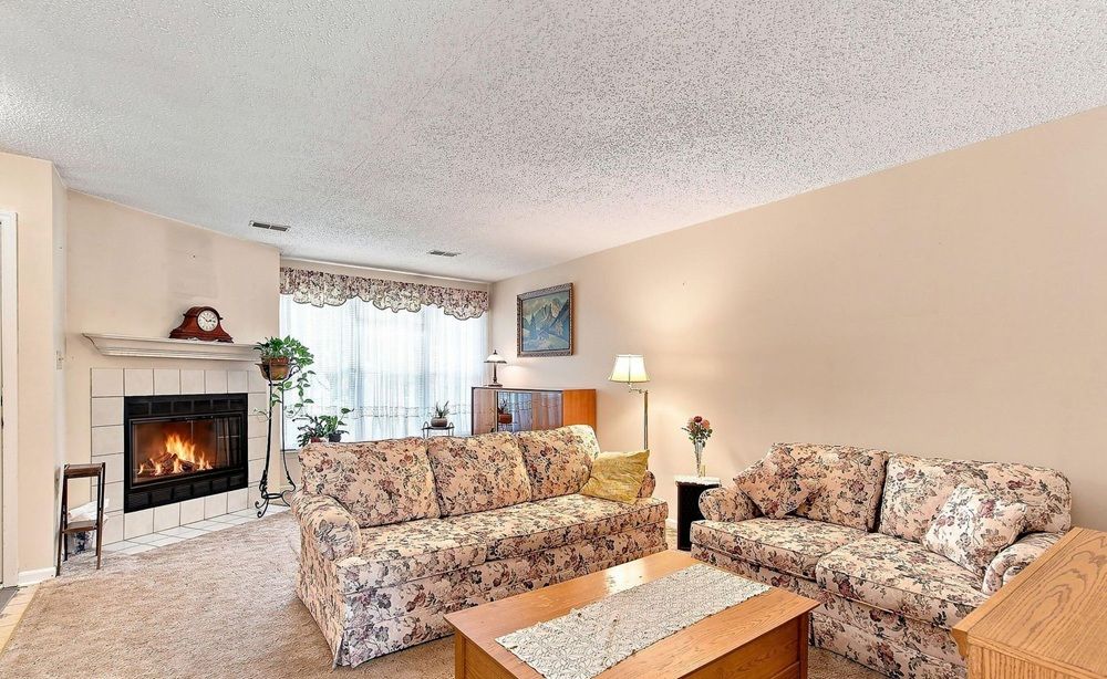 25 Wyeth Dr #11