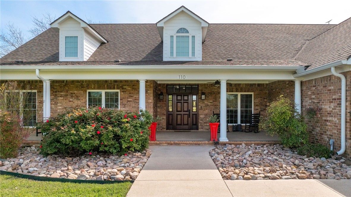 A Prestigious Country Estate