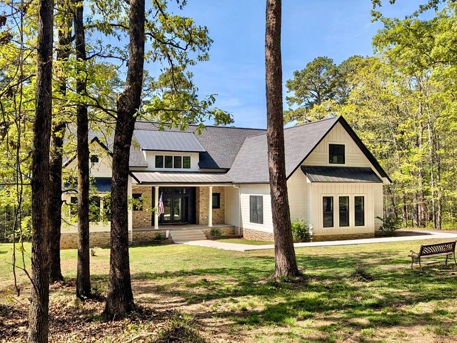 230 Island Shores Drive