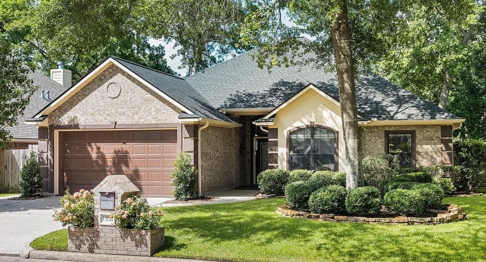 13727 Fountainview Drive