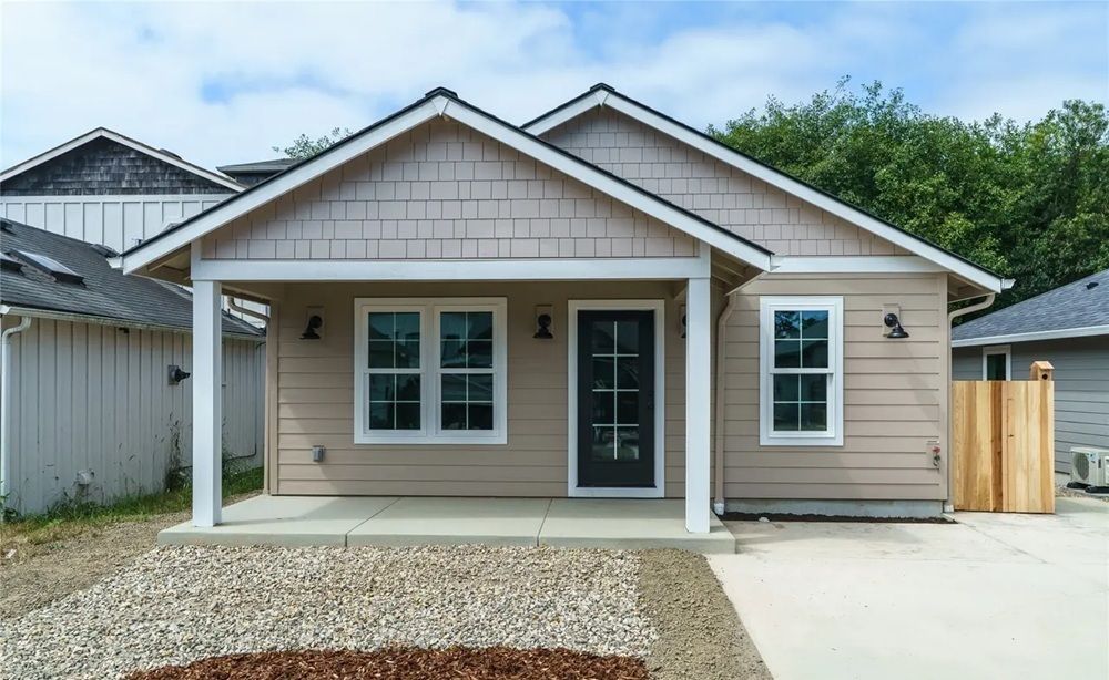 117 7th St SW
