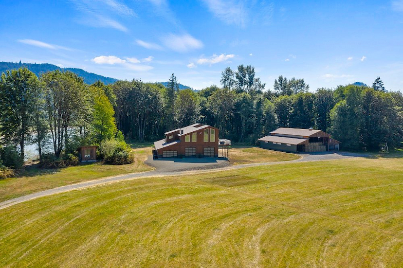 Stunning Mountain Views!