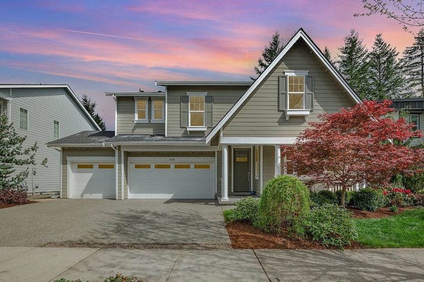 Sophistication & Serenity In Cedar Falls