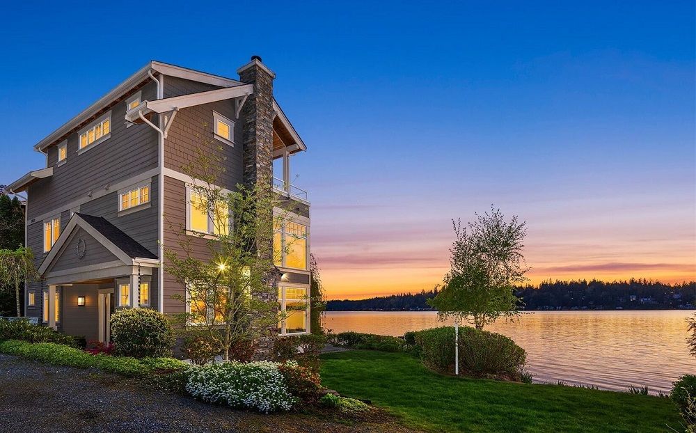 Enchanting Lake Sammamish Waterfront