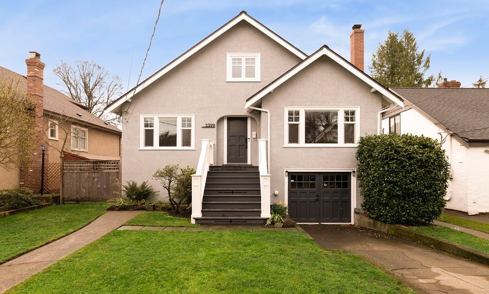 Oak Bay Family Home
