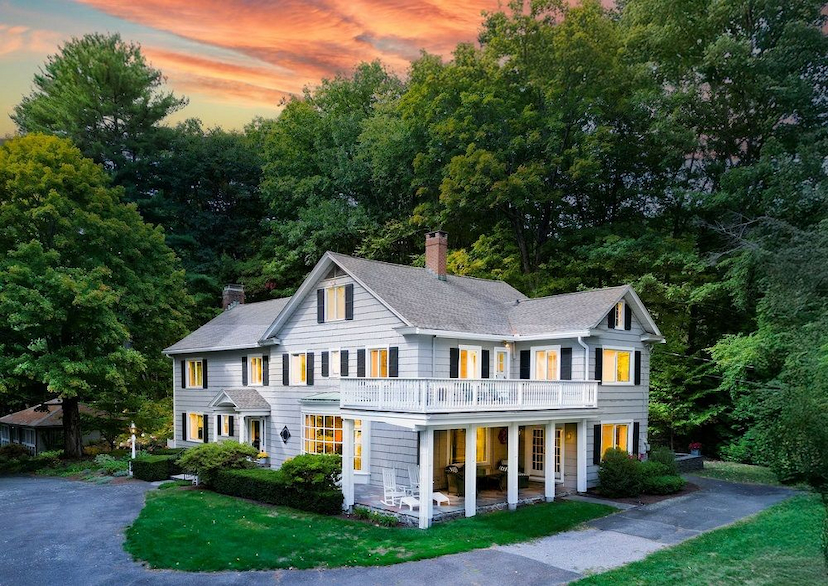 Luxury Lakefront Estate