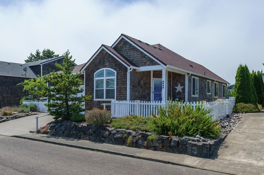 2603 Sea Crest Ln