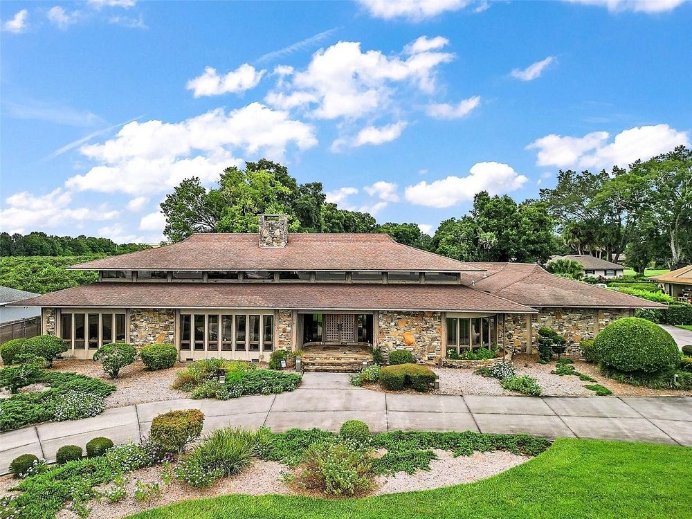 2405 Morningside Dr
