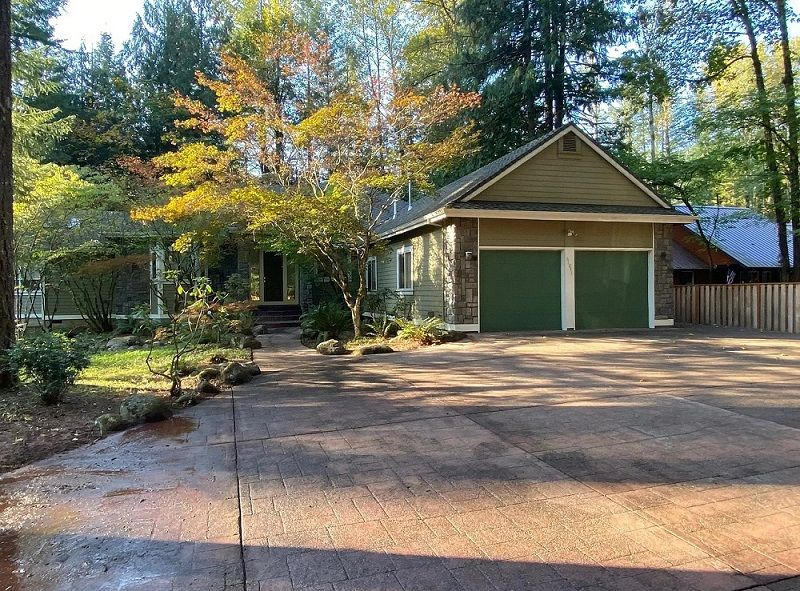 Tranquil Riverfront Retreat