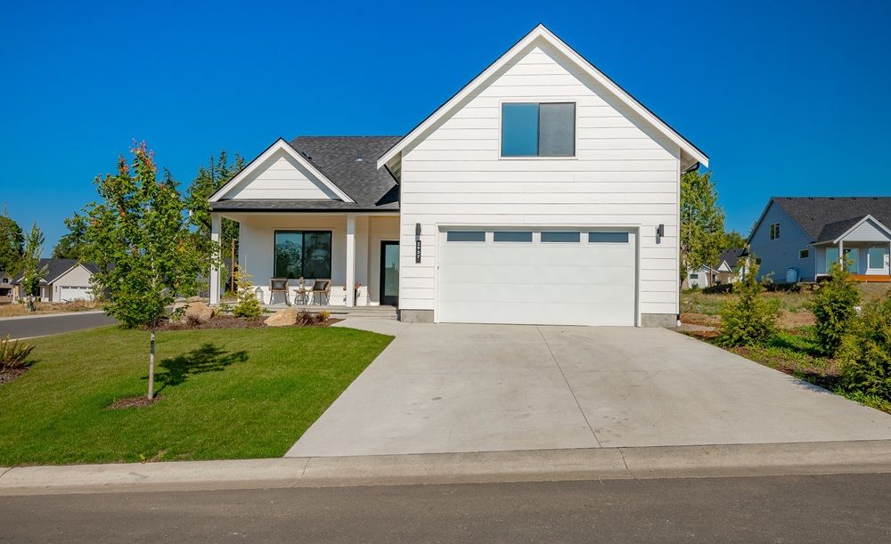 2937 Hazelwood Dr