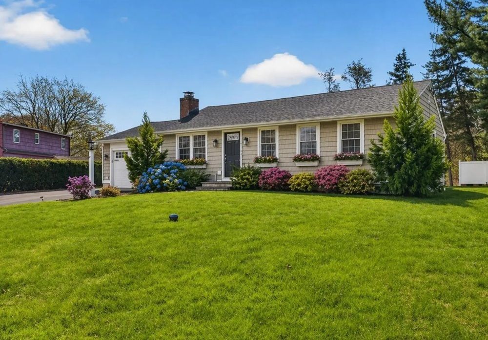 Move-In Ready Clinton Ranch Home
