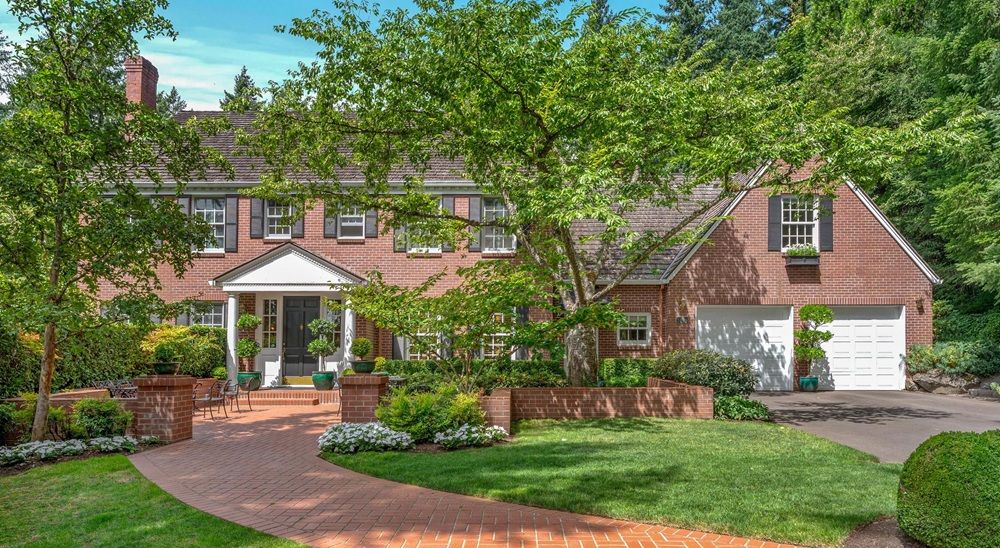 Gated Seclusion Near Downtown