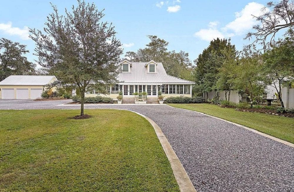 Luxurious Residence