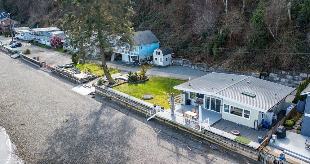 3187 Shoreline Drive